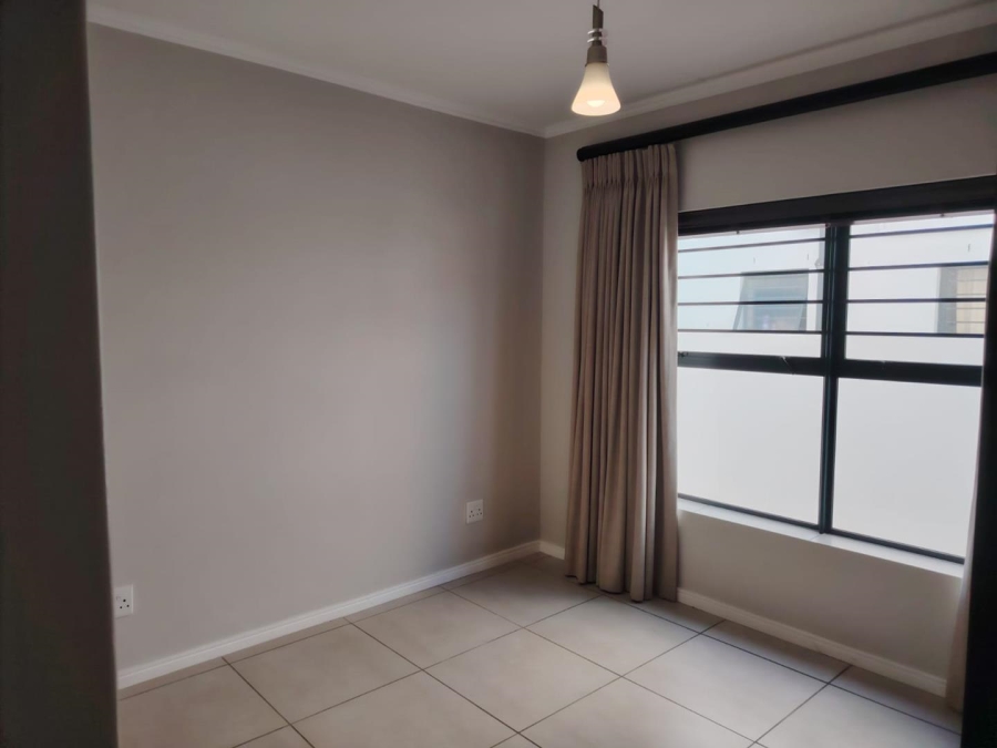 To Let 3 Bedroom Property for Rent in De Velde Western Cape